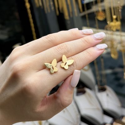 گوشواره میخی